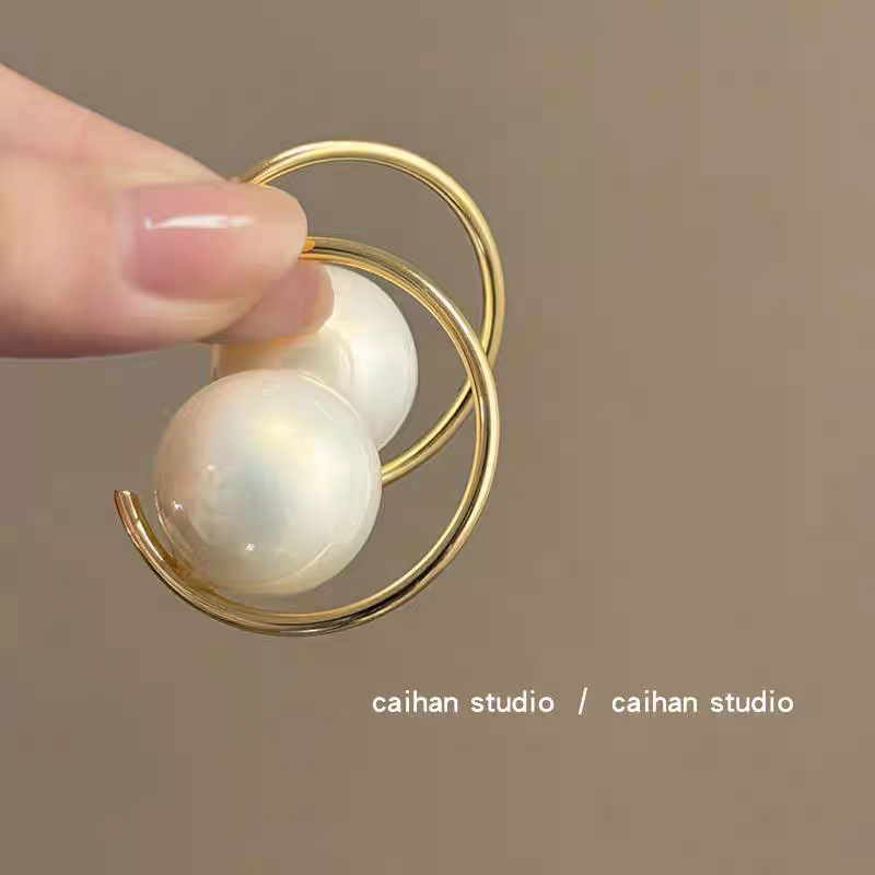 Celebrity Dinner~Gold Tassel Stud Earrings for Women Earrings Exaggerated Ear Accessories