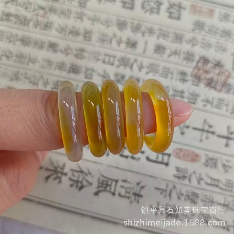 Natural High Ice Horse Material Champagne Gold Ring Ice Transparent Agate Chalcedony Ring Jade Running Ring Hand Jewelry Ring