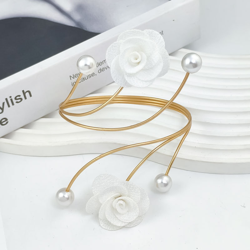 New metal open adjustable simulated pearl three-dimensional flower arm ring niche accessory