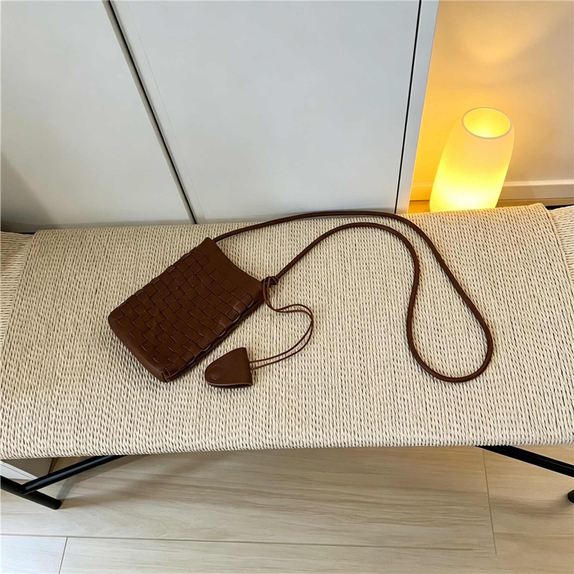 Hand-Woven Phone Pouch Small Fresh Summer Small Bag 2026 New Women Mini Walking Crossbody Bag