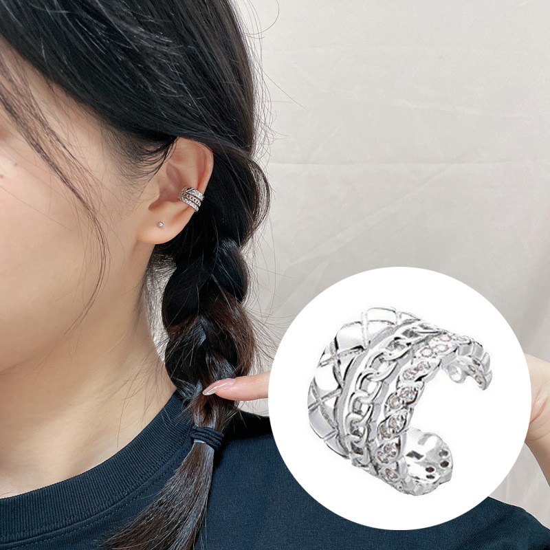 铜（颜色看图） · 一只三层锆石耳夹