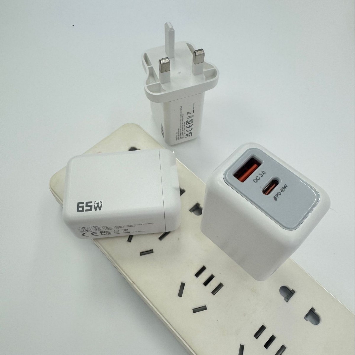 New A+C Charger Gold Label Display Wide Compatibility with Multiple Phones