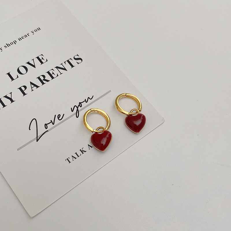 3mm high-luster round cubic zirconia imitation pearl necklace for women, alloy, wine red heart-shaped pendant, sweater chain, 2024 new