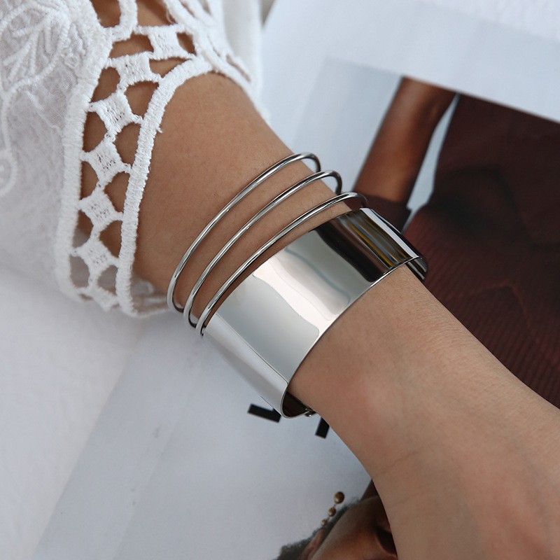 Baroque Street Snap Arm Ring Note Multi-Layer Bangle Metal Open Bracelet Arm Band