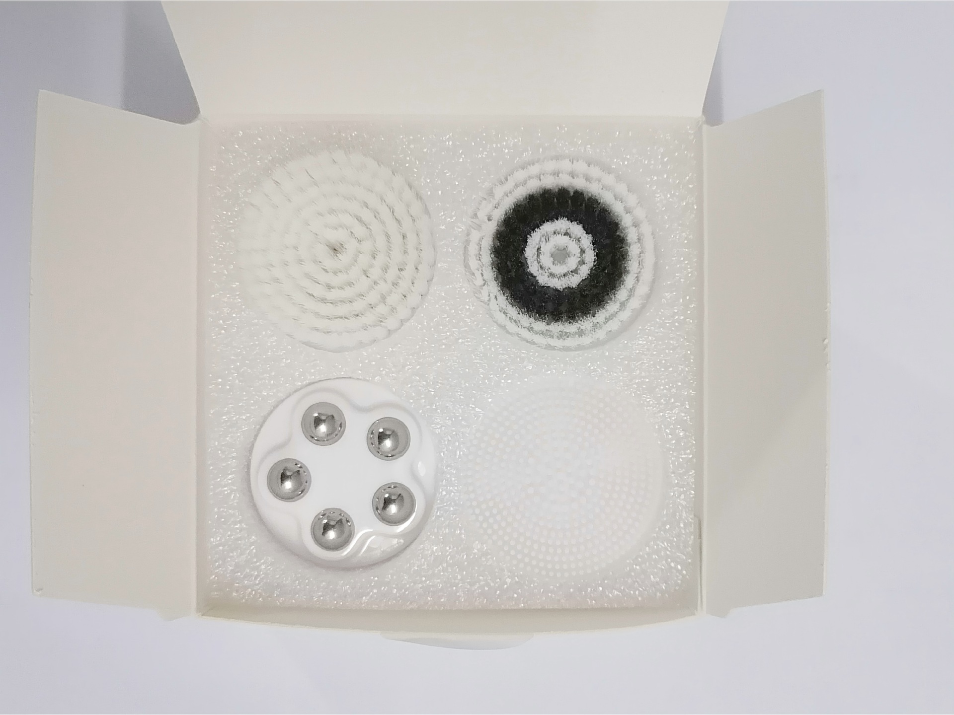 Face Washer Electric Rotating Massage Pore Cleaner Soft Bristle Face Cleansing Brush Electric Face Cleanser