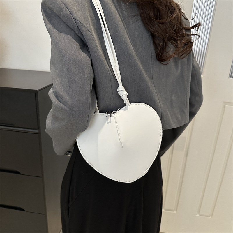 2026 New Love Bag Women Heart Phone Crossbody Bag Single Shoulder Bag