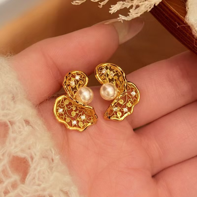 Hollow Flower Pearl Stud Earrings for Women 2026 New Earrings Niche Design Ear Accessories