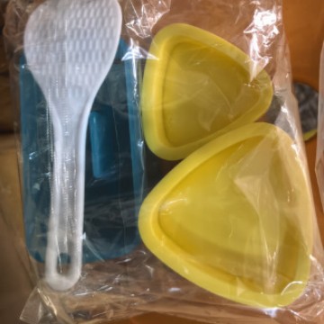 千层蓝色+大小三角黄色