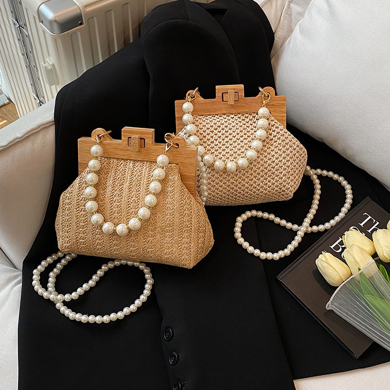 Summer beach seaside vacation pearl chain wooden clip hand-woven bag fresh shoulder handbag for women