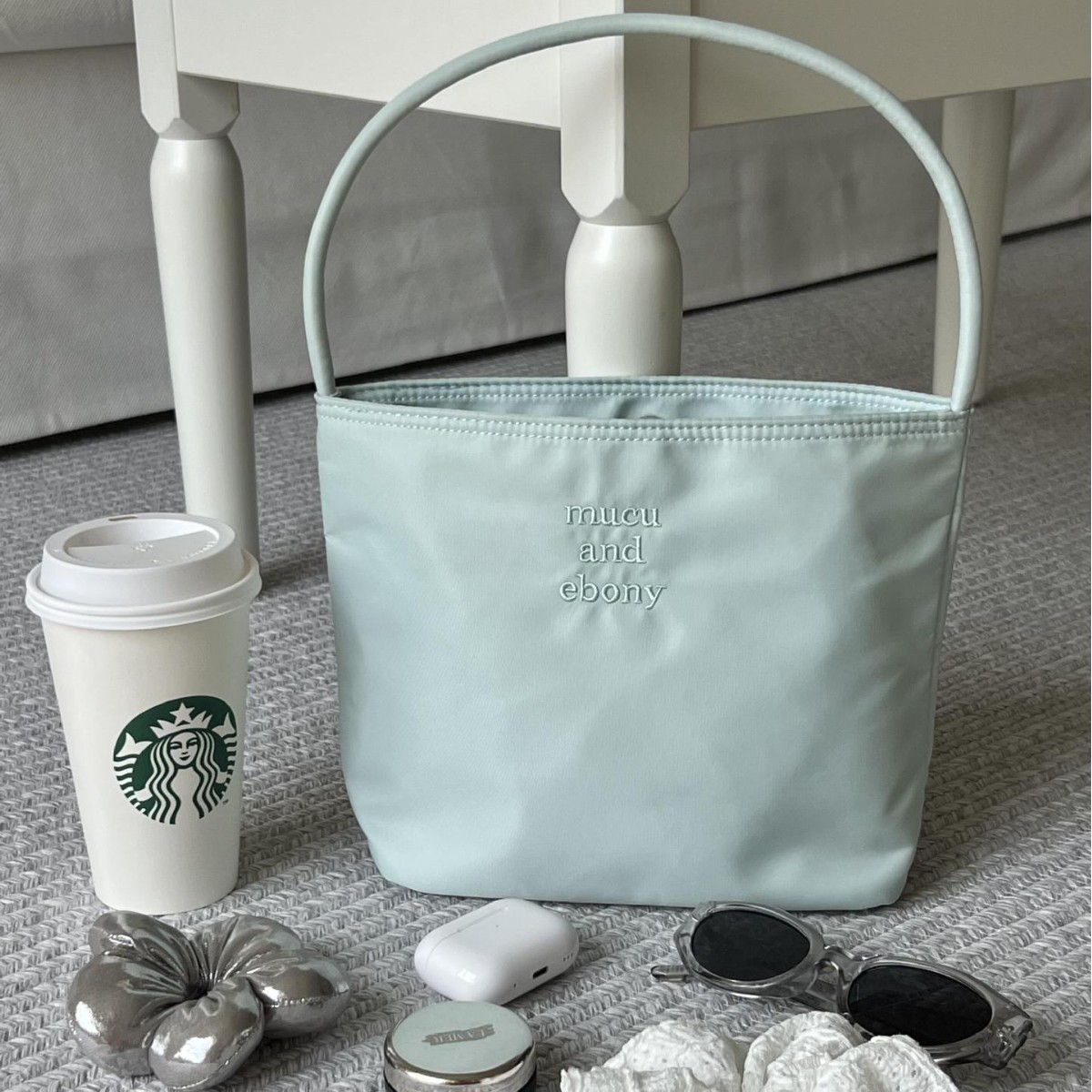 2025 New Bucket Bag Women Simple Casual Handheld Bag Nylon Underarm Bag Niche