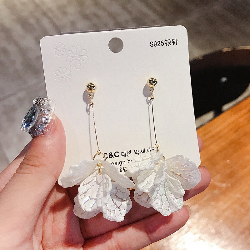 S925 Silver Needle Simple Long Shell Flower Earrings for Women Fresh Shell Flower Tassel Ear Accessories