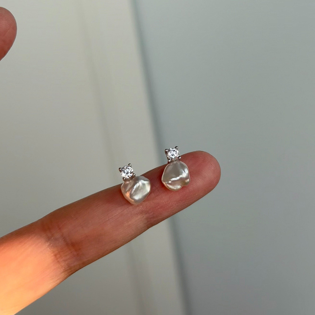 Natural Freshwater Baroque Pearl Earrings Women S925 Silver Needle Earrings