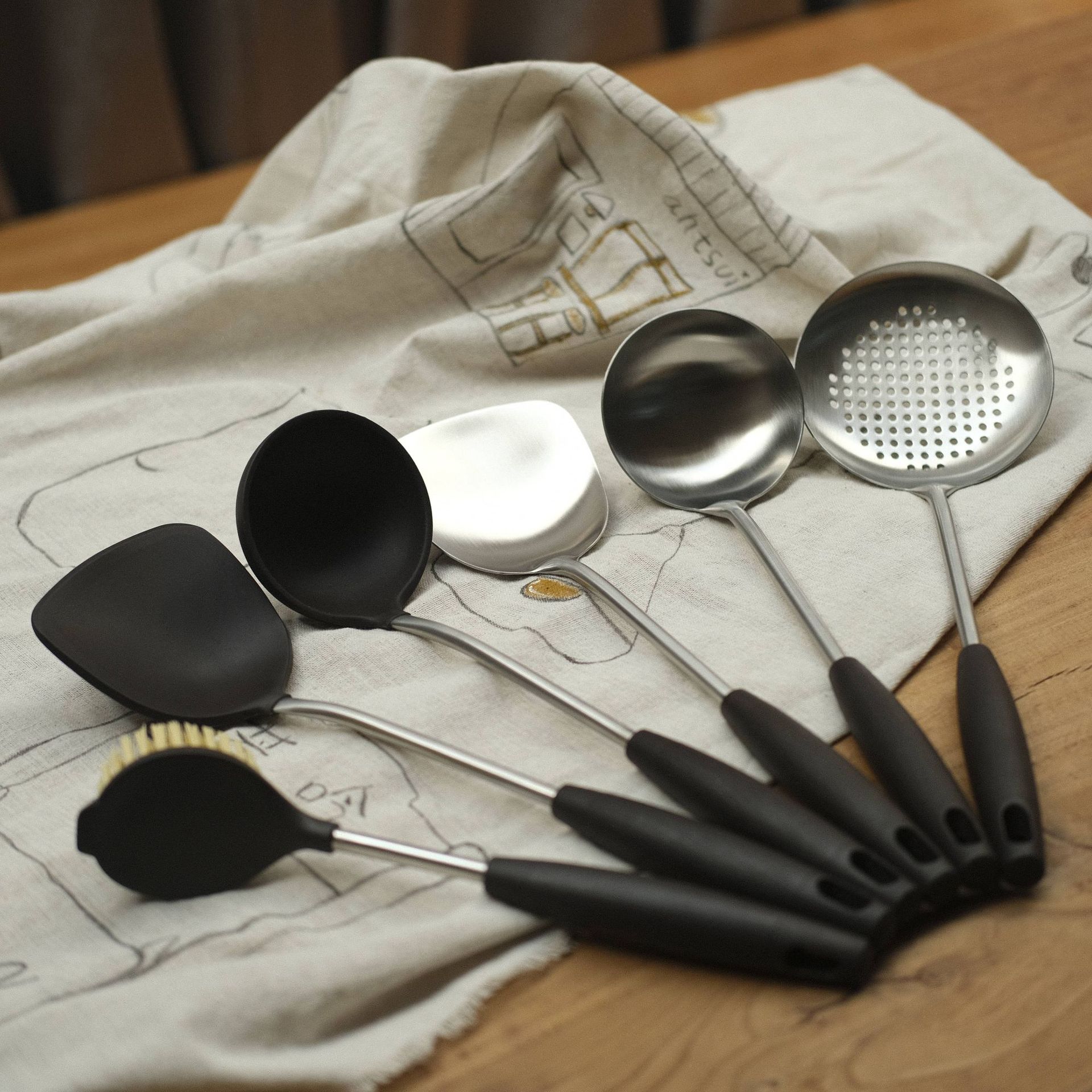 food-grade silicone spatula silicone cookware set stainless steel spatula high-temperature resistant silicone spatula kitchen supplies spatula