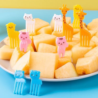 Home cartoon children's fruit fork children's animal cute plastic fruit pick set bento pick