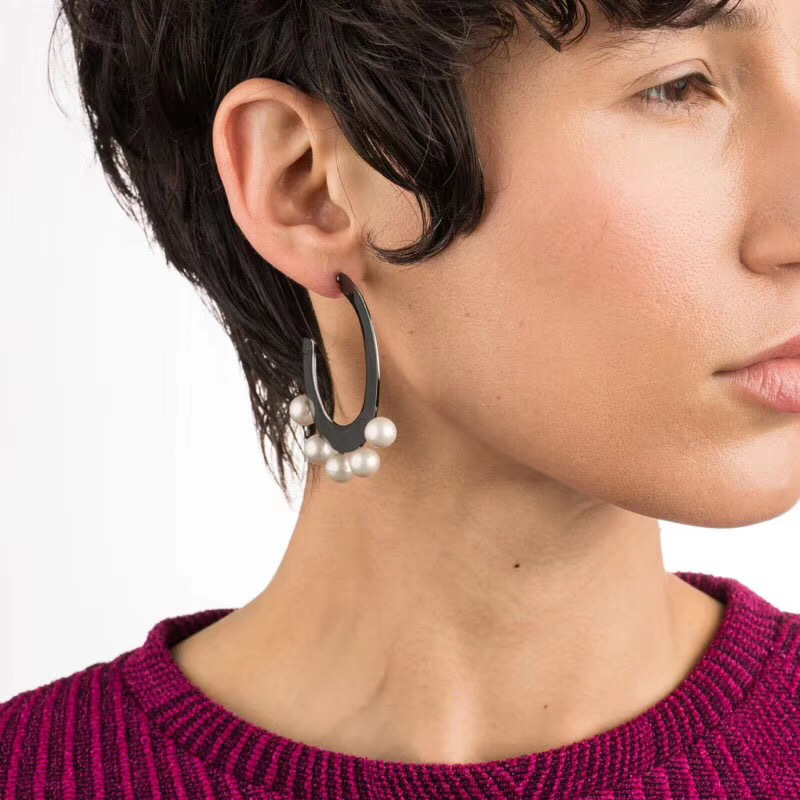 AB Ghost Half Circle Gray Pearl Goddess Style Elegant Ear Hoops