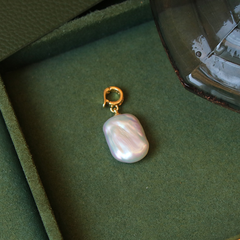 Zhuji natural pearl square pendant high-quality necklace accessory, universal clasp, baroque pearl pendant