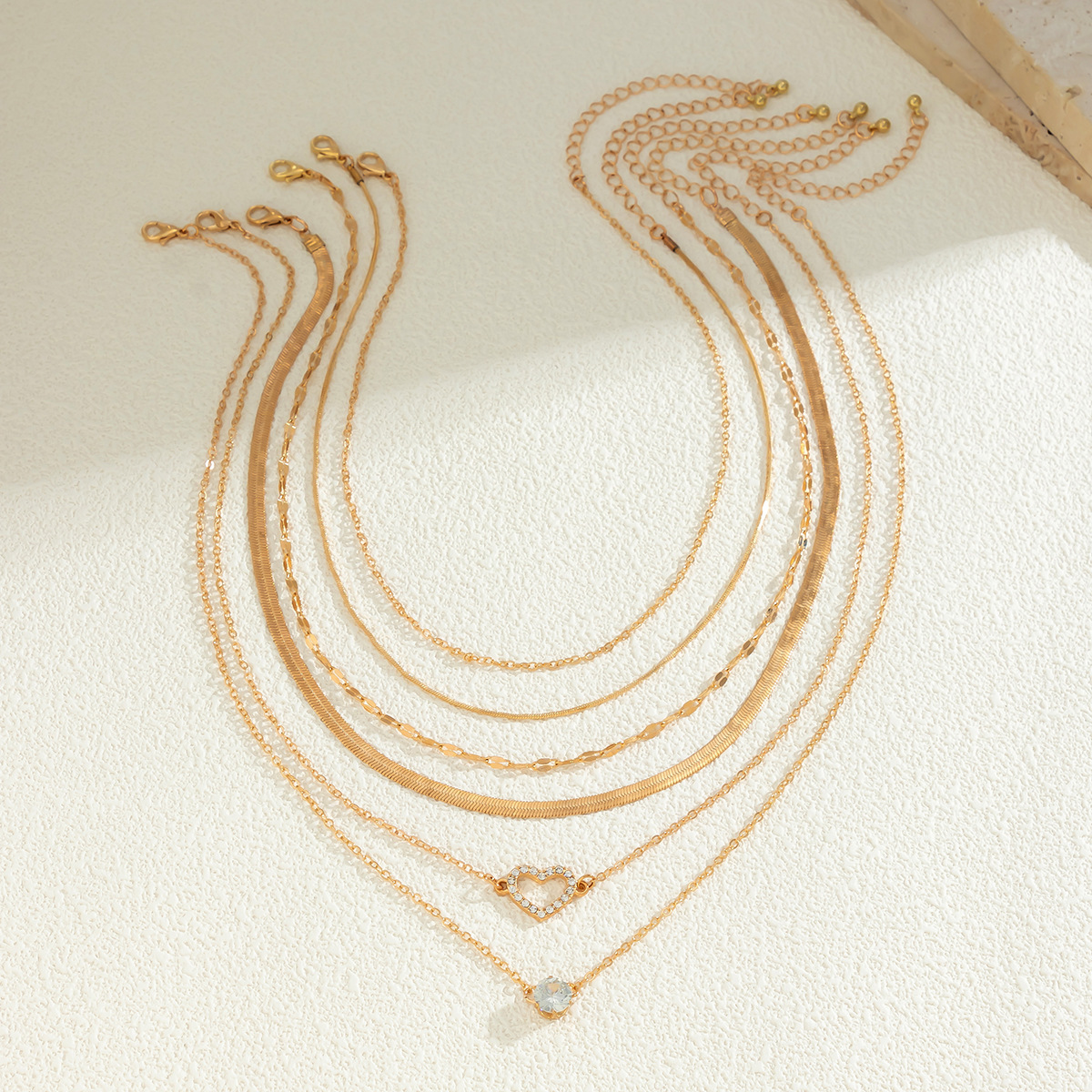 Snake Bone Chain Contrast Color Necklace for Women Rhinestone Multi-layer Heart Necklace