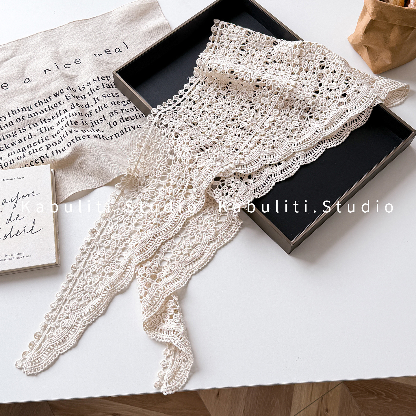 Lace hip skirt, niche style belt new girl waist scarf, hollow small triangle scarf shawl