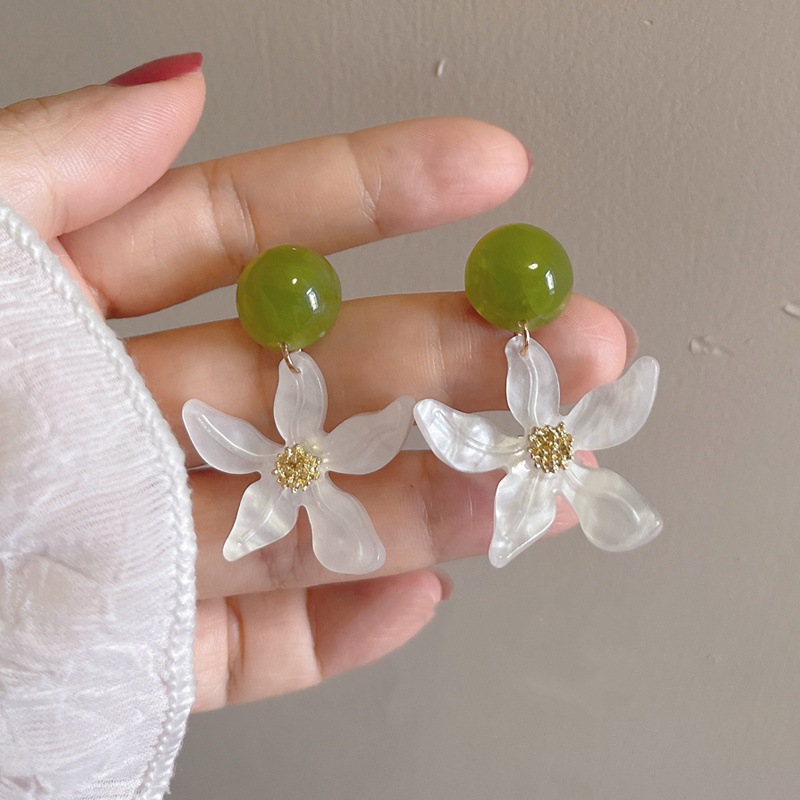 绿色花朵耳钉