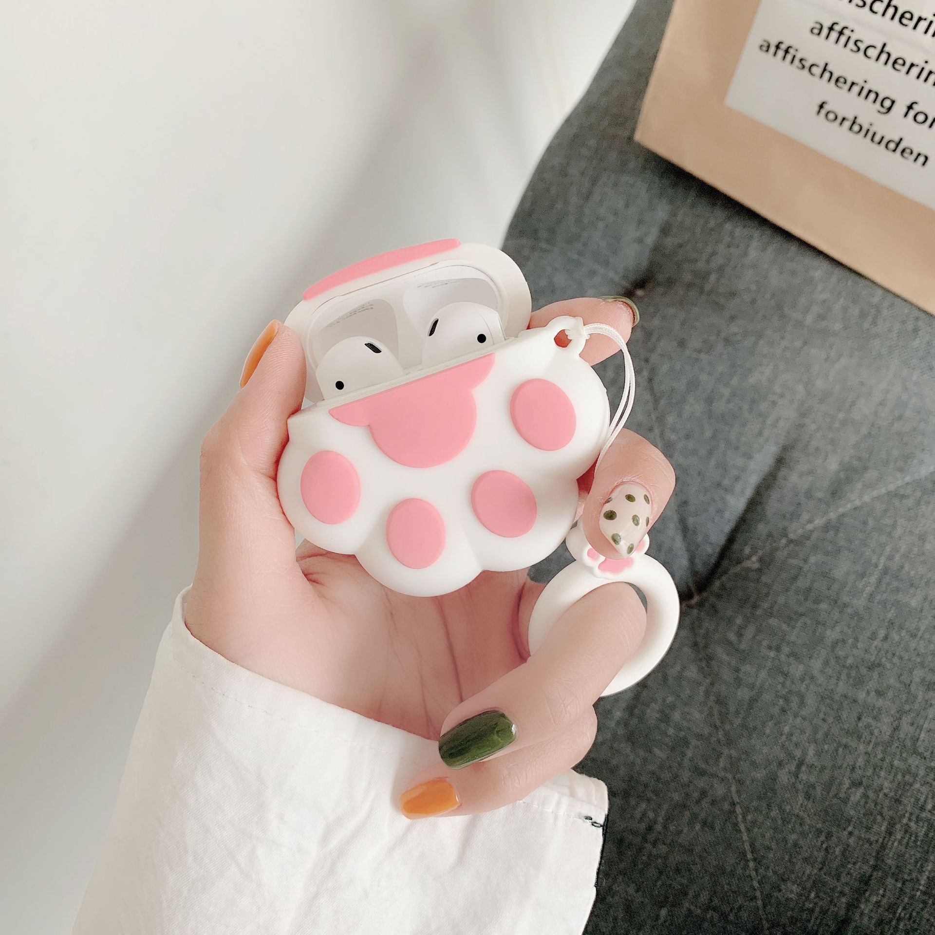 AirPods protective case with 3D shark, cute cartoon silicone soft case for Apple wireless Bluetooth earphones