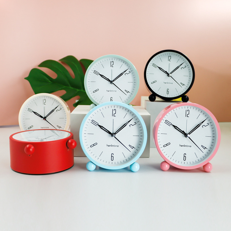 Modern Simple Digital 4-inch Round Metal Alarm Clock Desk Clock Silent Sweep Second Night Light Clock