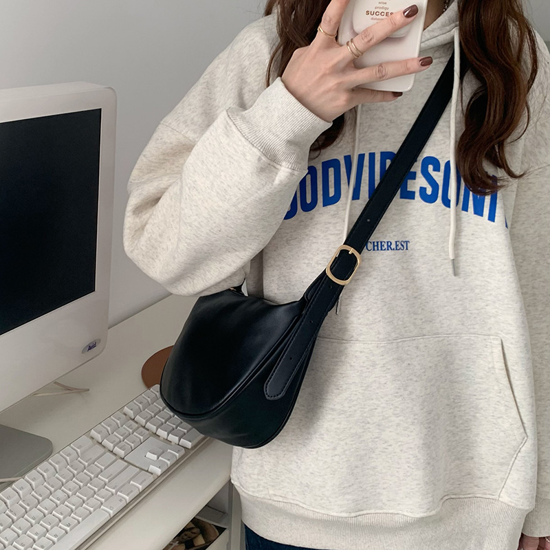 Small Trendy Bag Women's Bag 2026 New Casual Black Single Shoulder Crossbody Dumpling Bag