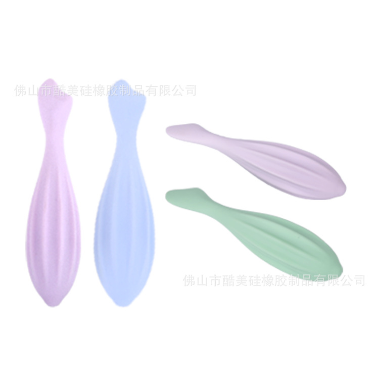 脸部按摩滚轮仪一个（下单备注颜色）