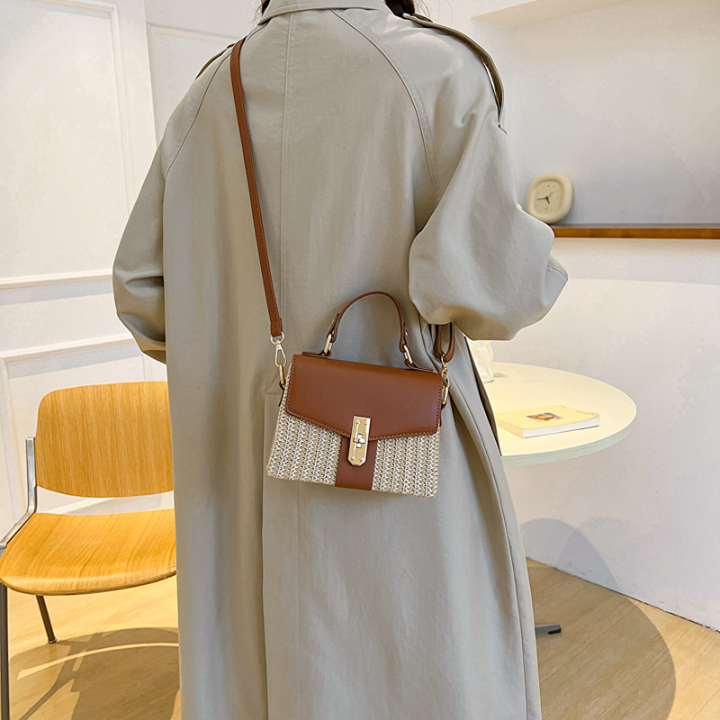 New Patchwork Flip Lid Box Straw Bag Beach Vacation Turn-Lock Woven Hard Shell Handbag Crossbody Bag for Women