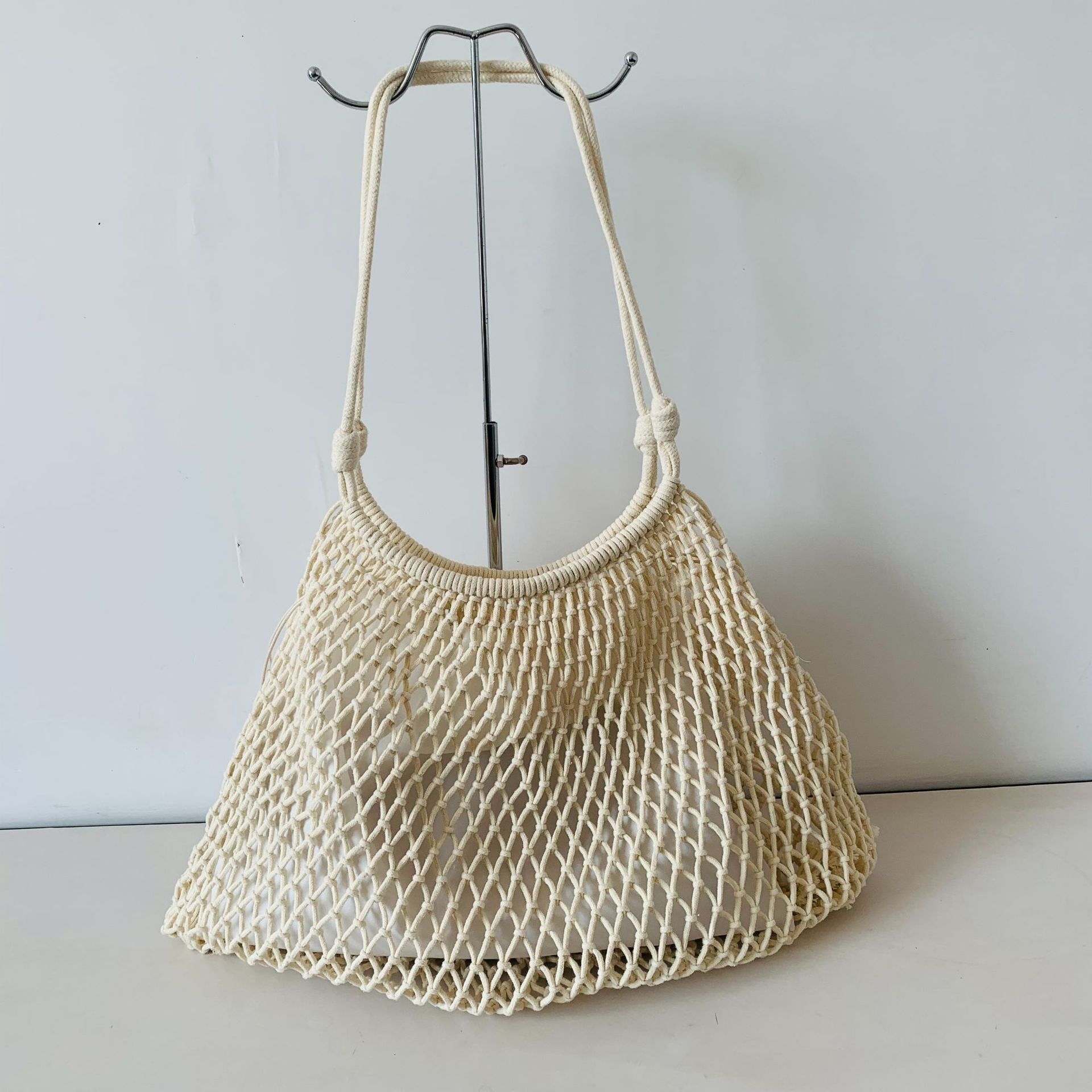 Hand-woven cotton fishing net bag, hollow mesh tote bag, large capacity tote bag, vacation style beach bag