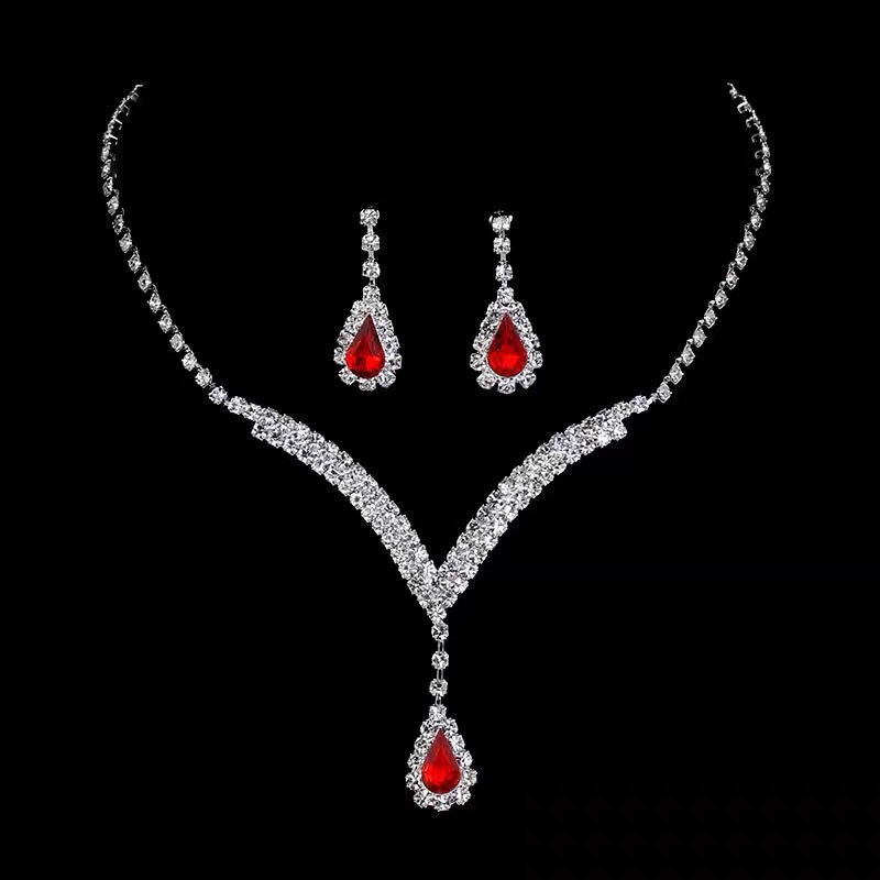 款11【耳钉+项链】