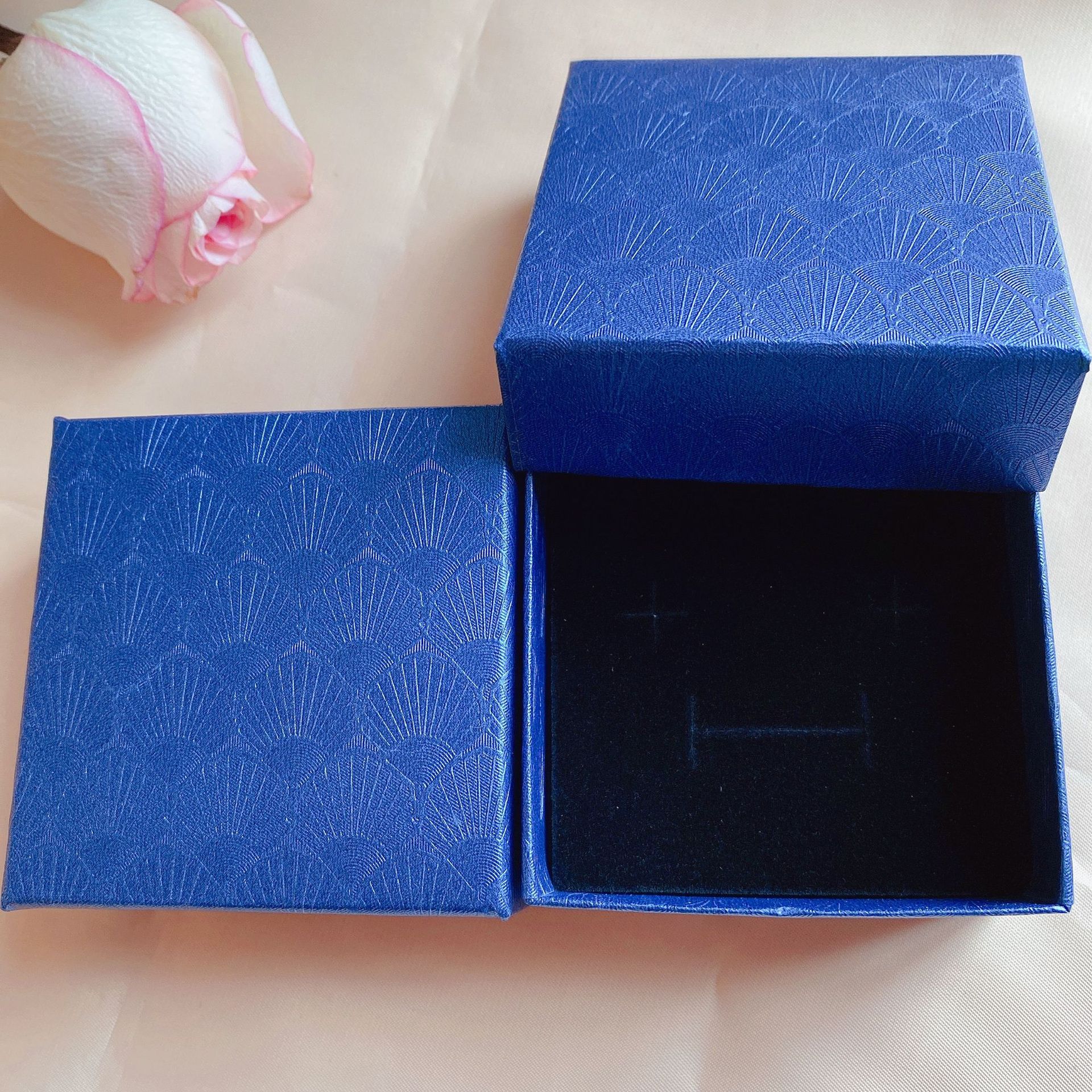 Pearl bracelet necklace box velvet box jewelry birthday gift gift box
