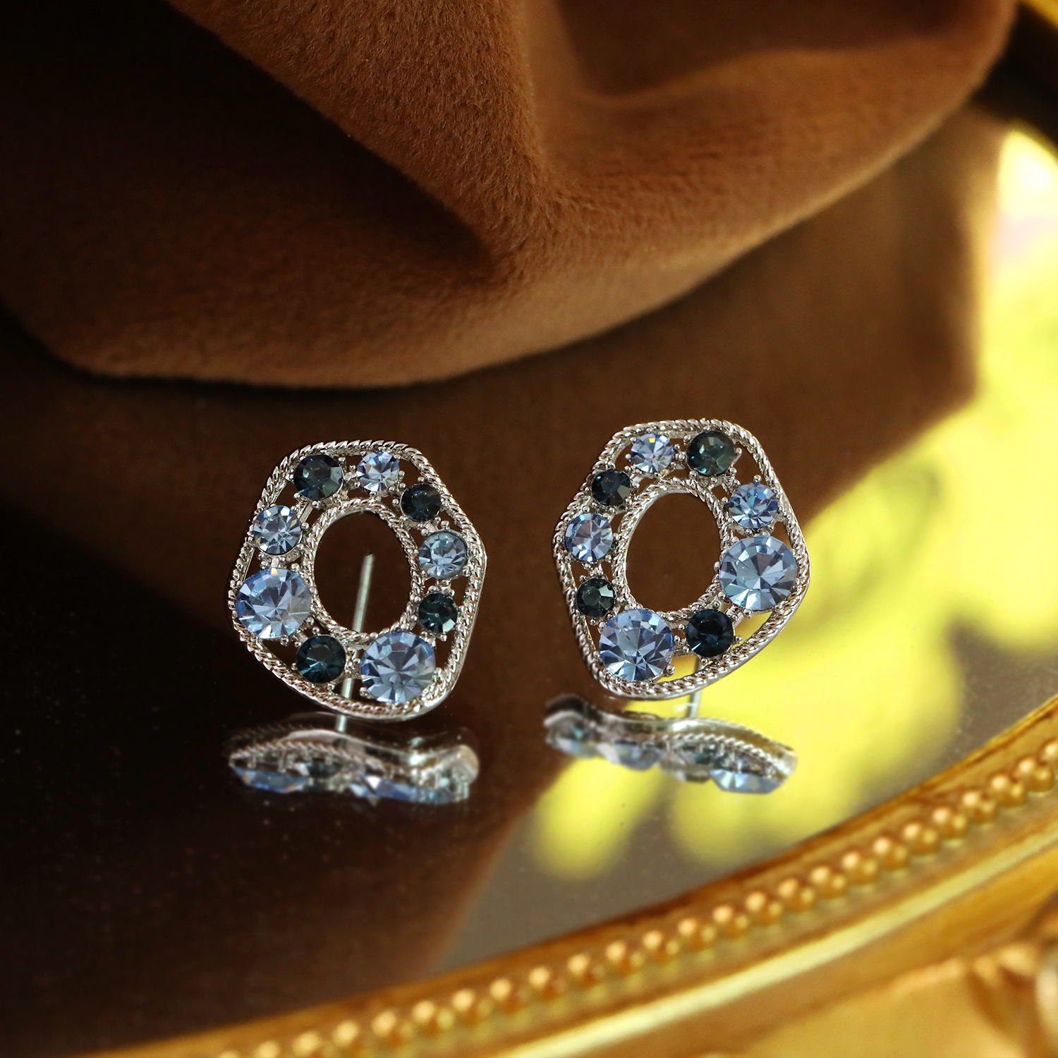 Sparkling Blue Diamond Earrings Women Irregular Geometric Oval Blue Zircon Ear Studs S925 Silver Needle Earrings