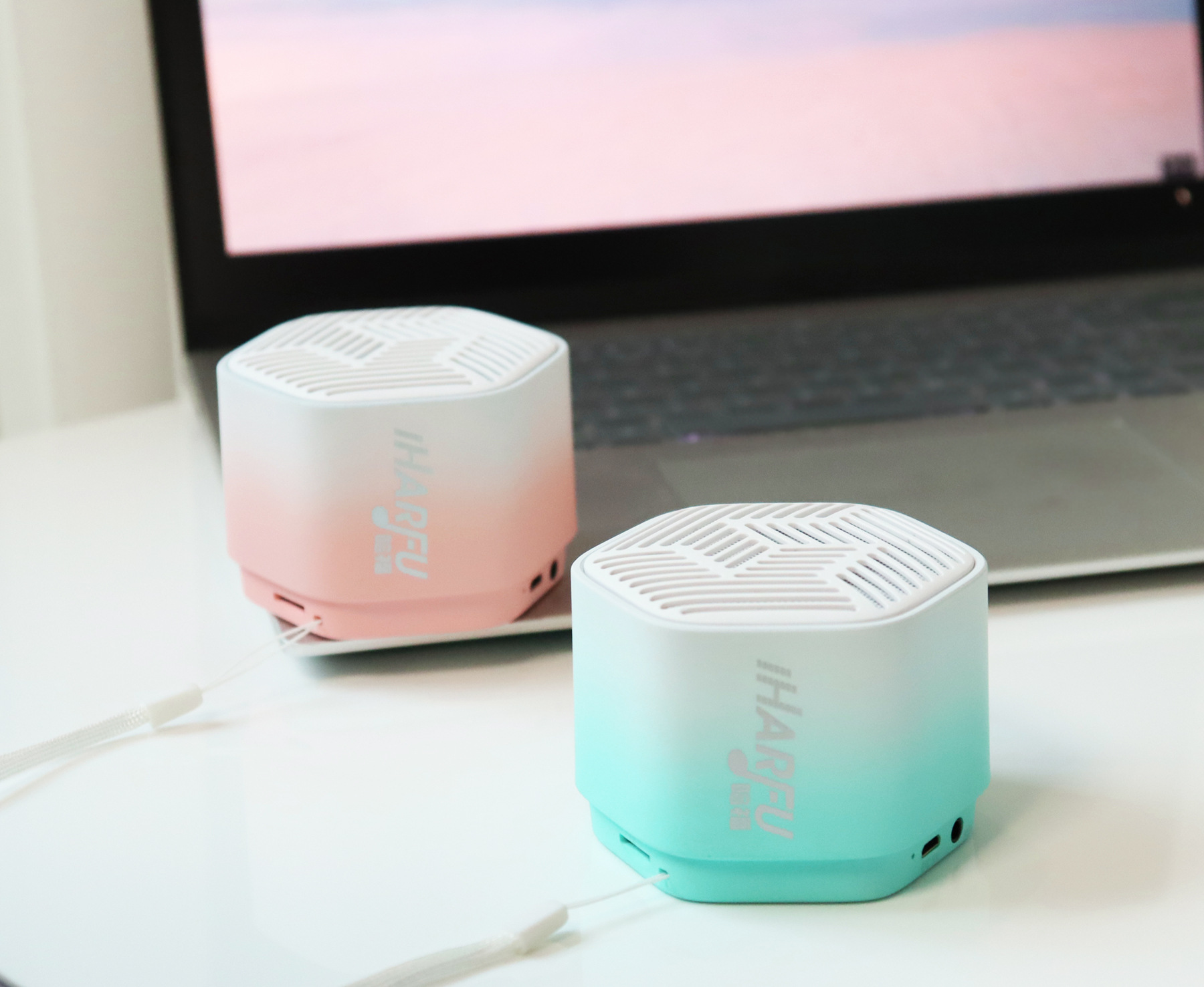 Gift Bluetooth small speaker, macaron gradient colorful Bluetooth audio, mini portable subwoofer