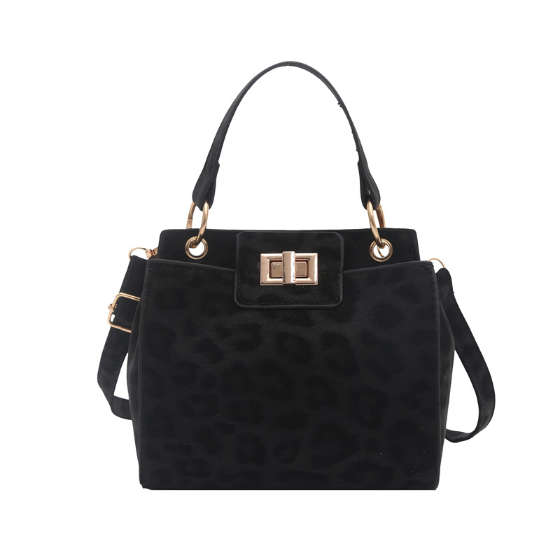 Single shoulder casual small square bag simple 2026 early spring new crossbody bag