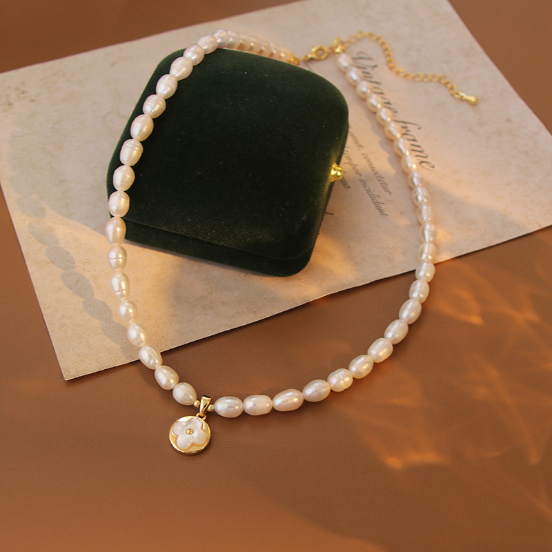 Zhuji natural freshwater pearl necklace for women, designer four-leaf clover pendant, collarbone chain
