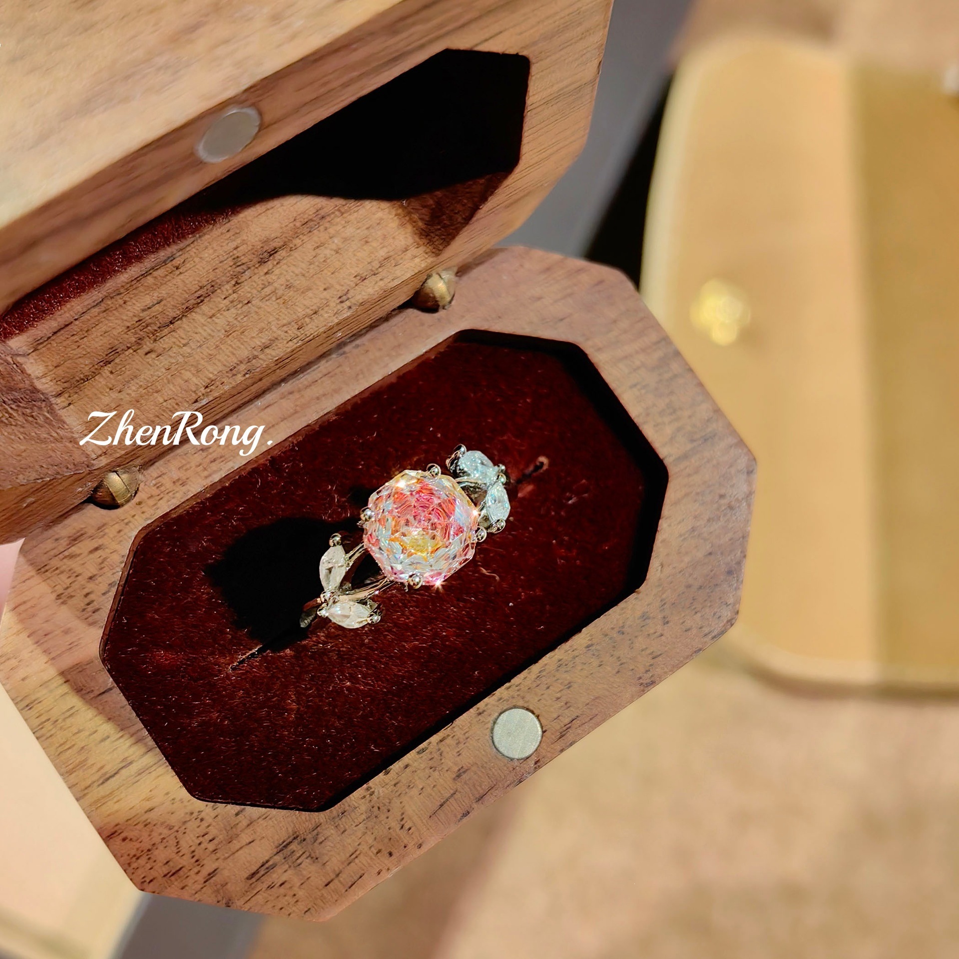 Octagonal millennium rose cut Klein blue necklace pendant inlaid rose red high carbon diamond earrings炫彩 yellow ring women