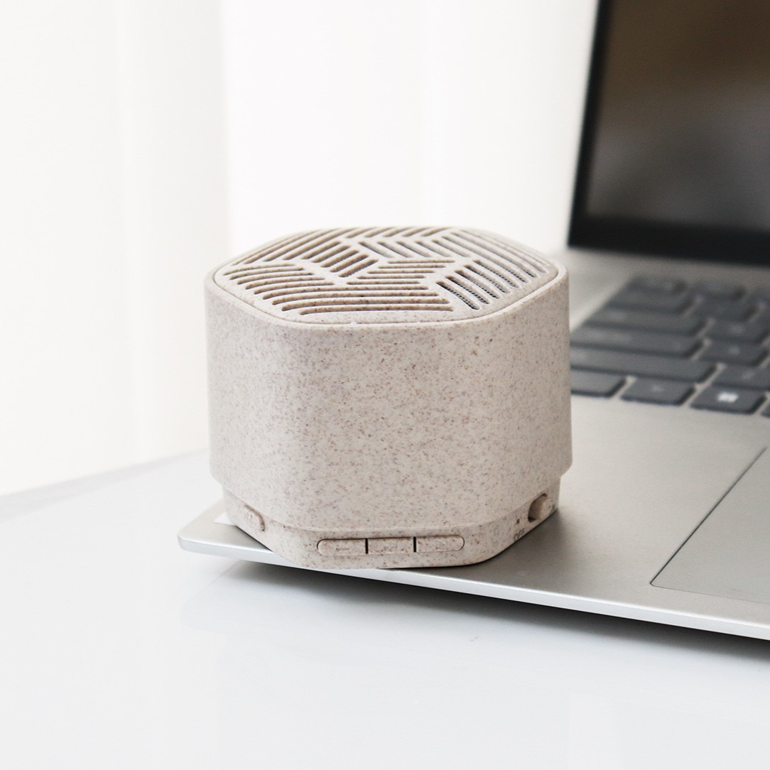 Subwoofer loud volume Bluetooth speaker, colorful light FM card slot mini portable wireless Bluetooth audio gift