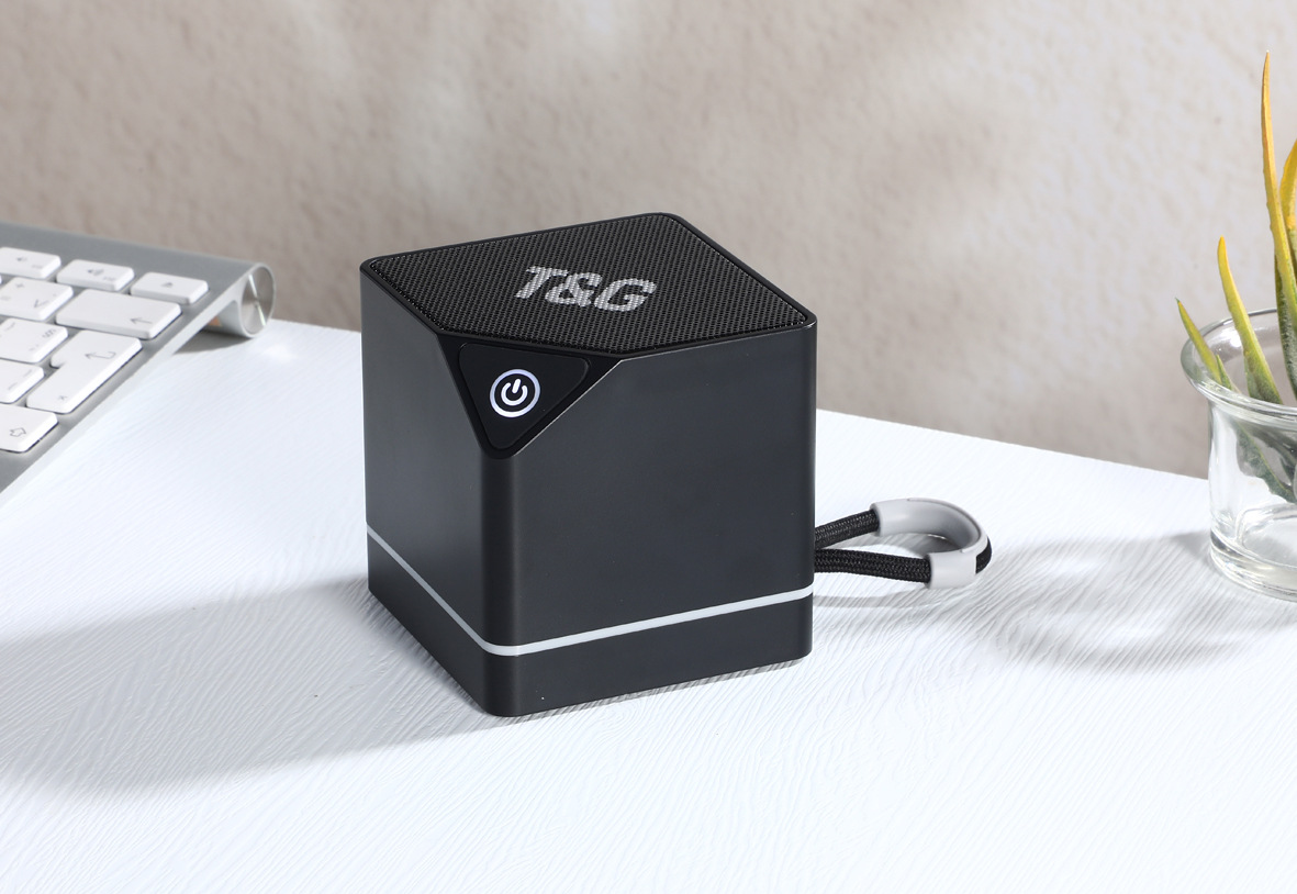 TG688 Square Mini Gift Speaker Outdoor Portable Desktop Bluetooth Wireless Card Slot Radio TG Speaker