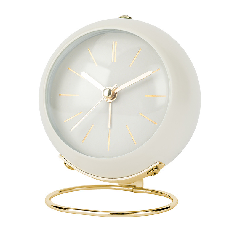 Carefully selected European metal alarm clock, simple clock silent electronic desk clock living room bedroom desk clock