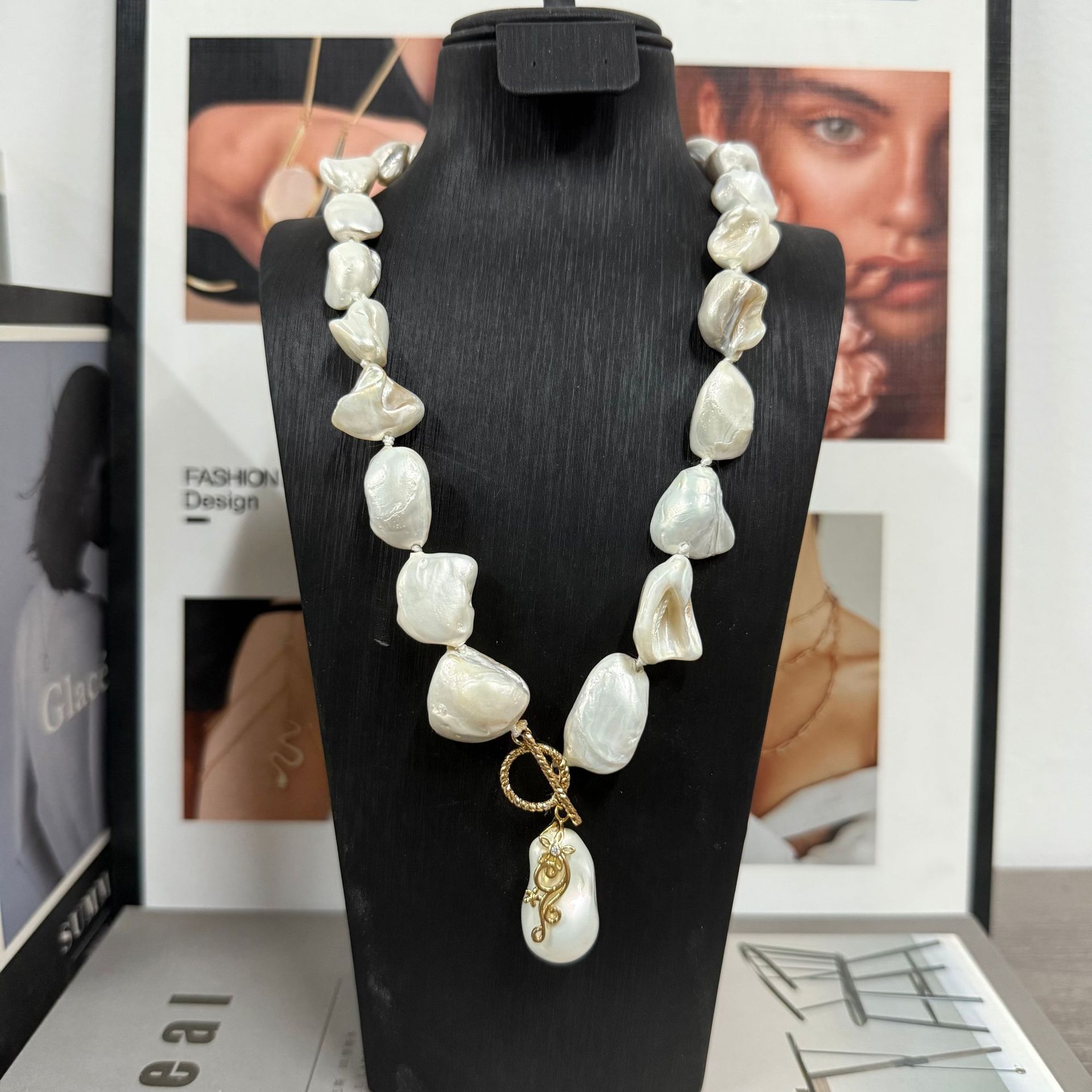 New Teardrop-Shaped Imitation Pearl Necklace, Handmade Beaded Necklace