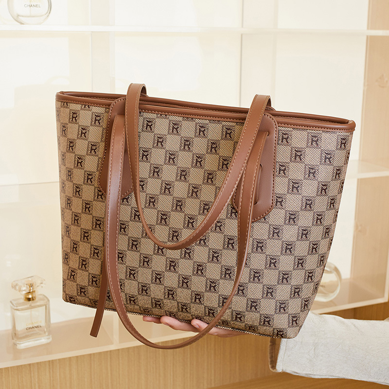 Tote bag women's 2026 new women's bag large bag single shoulder bag large capacity handbag commuting bag