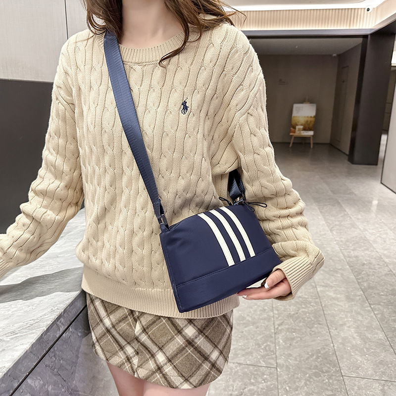 Oxford cloth small bag 2025 winter new mommy bag lightweight women bag casual crossbody single shoulder bag multi-layer women bag